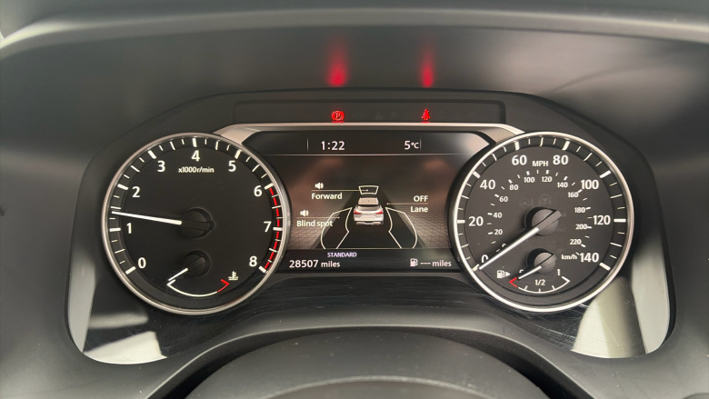 Nissan Qashqai 1.3 DiG-T MH Acenta Premium 5dr Petrol Hatchback